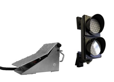 Safety kit / Set with electric wheel chock and LED traffic light